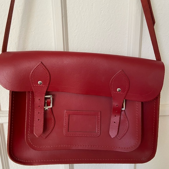 Red Cambridge Satchel - Picture 2 of 2